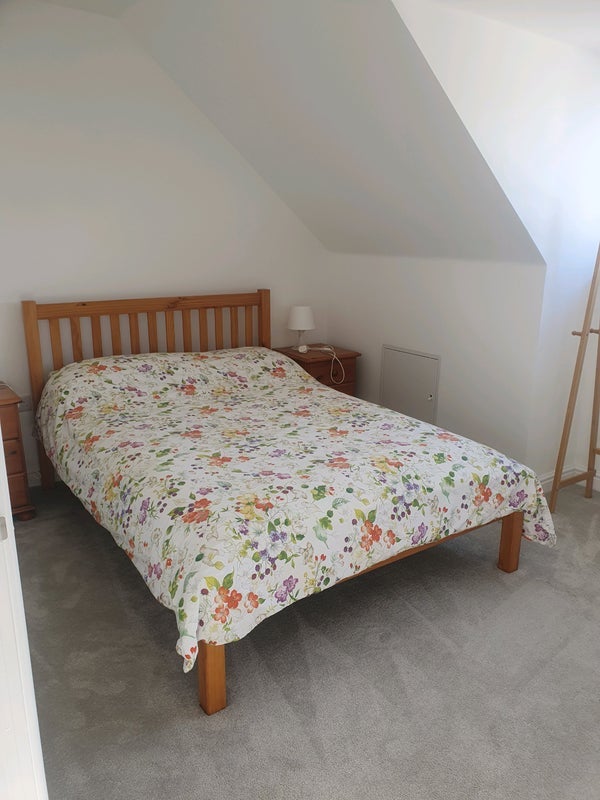 Room Alexander Road in Frenchay