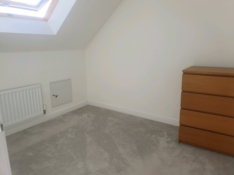Room Alexander Road in Frenchay