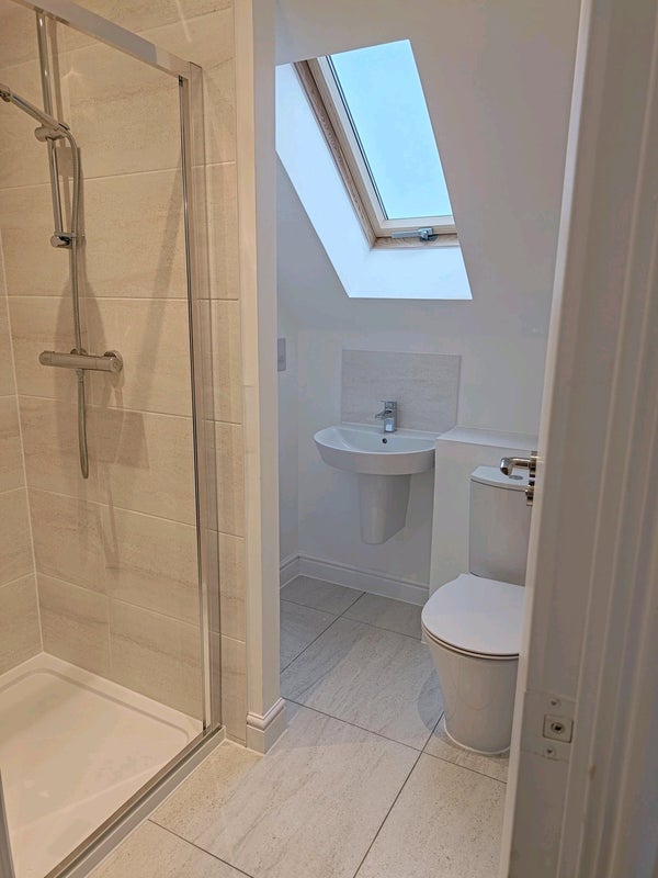 Room Alexander Road in Frenchay