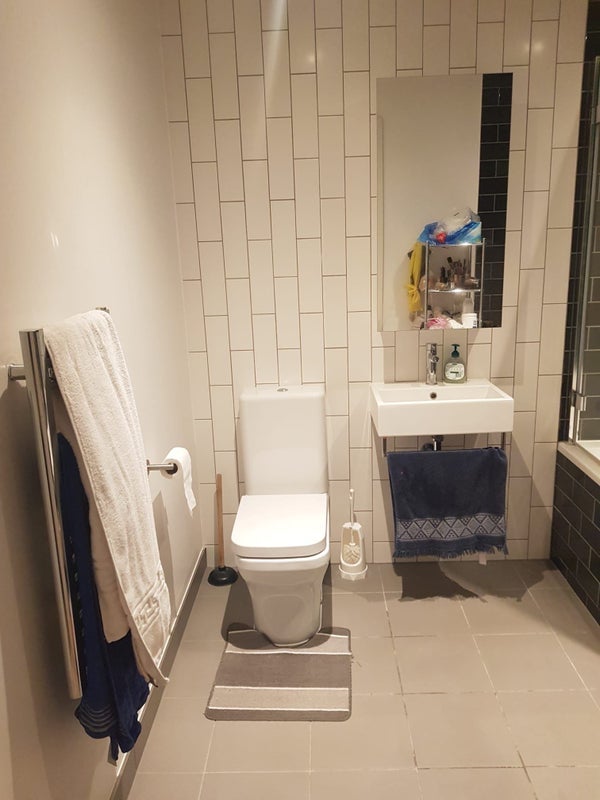 Room Clipper Street in Greater London