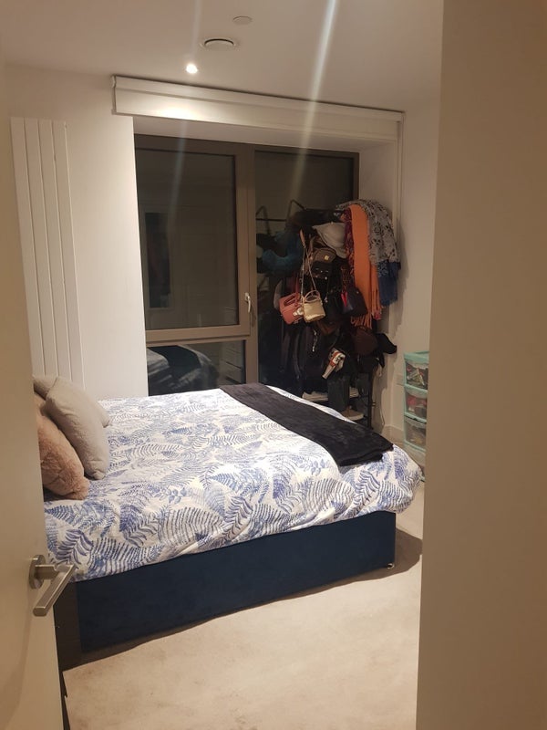 Room Clipper Street in Greater London