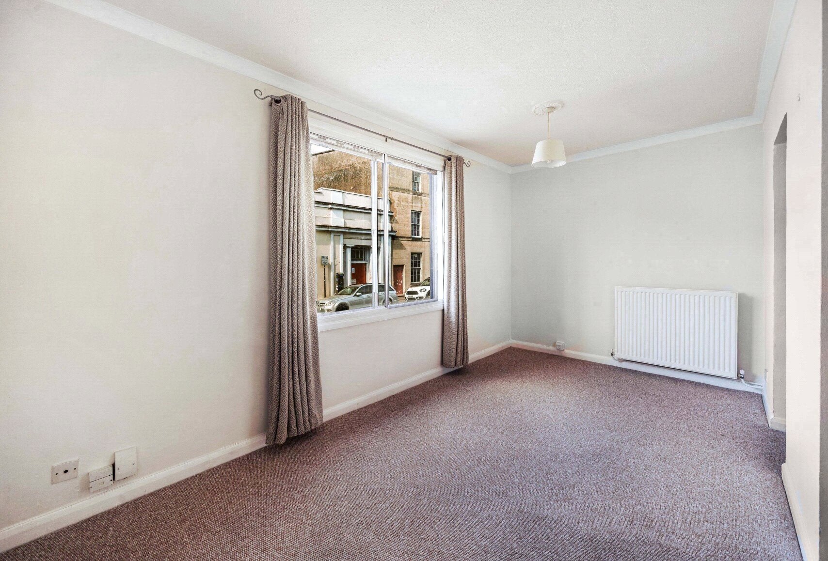 Flat Bath Road in Cheltenham