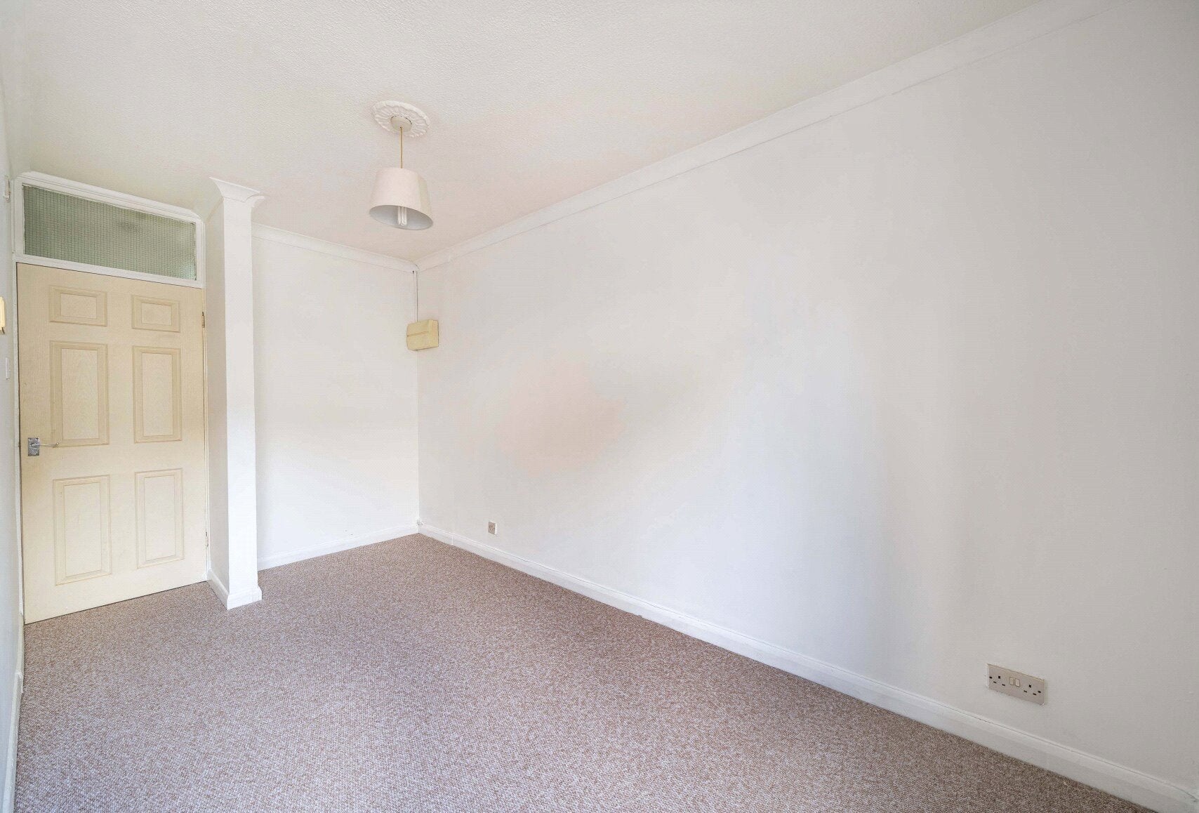 Flat Bath Road in Cheltenham