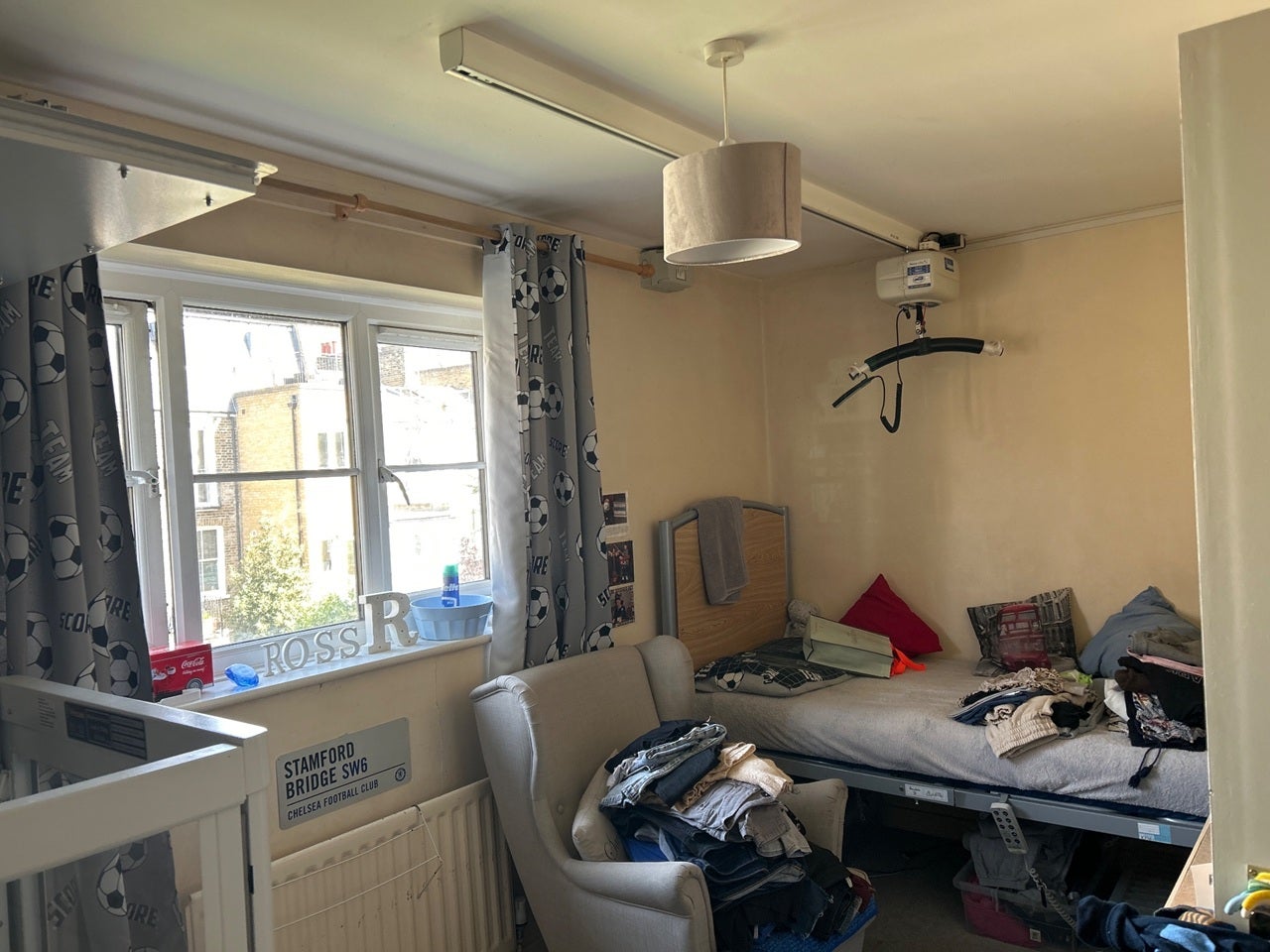 Room Pulton Place in Greater London