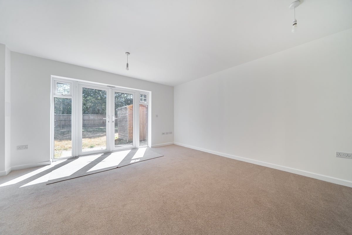 House Hollyview Close in Chichester