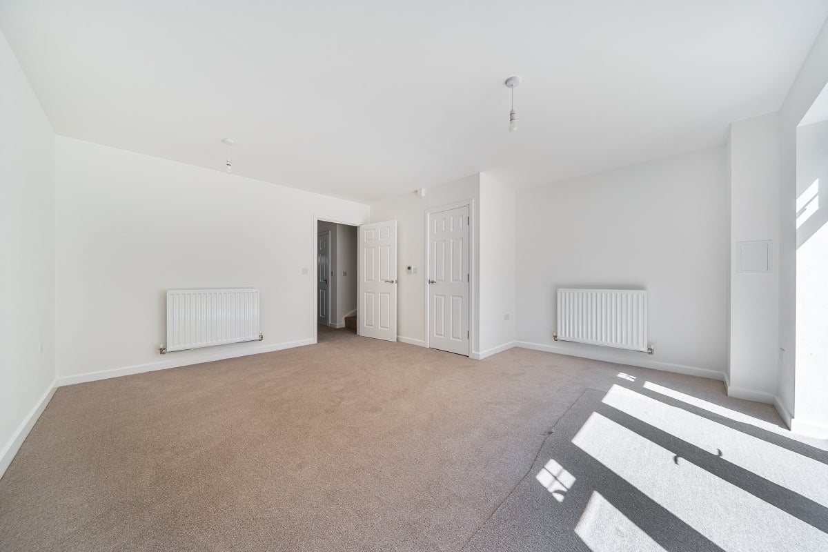 House Hollyview Close in Chichester