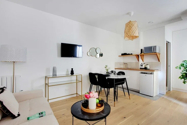 Appartement Rue Montcalm à Paris