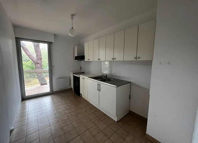 Appartement Rue Charles Foucauld à Nîmes