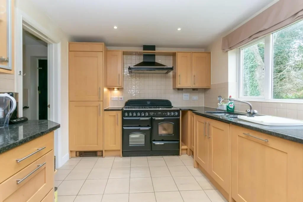House Vicarage Close in Horsham