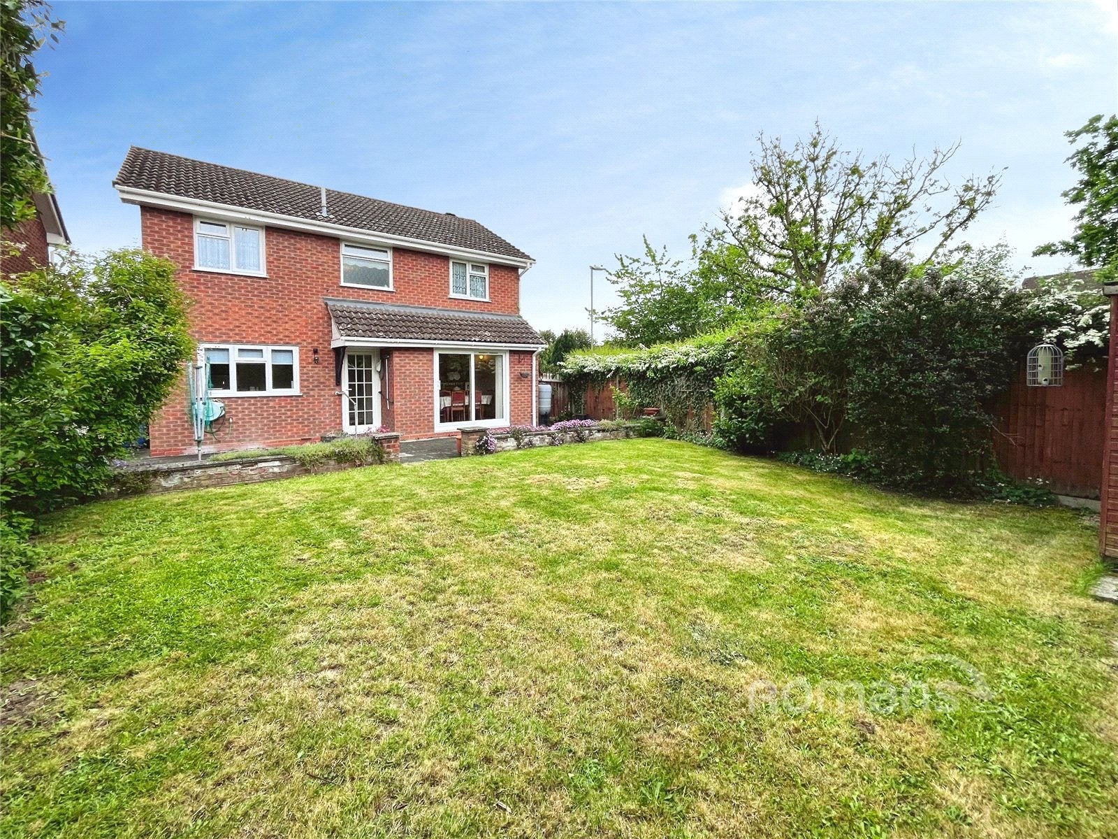 House Merlin Way in Rushmoor