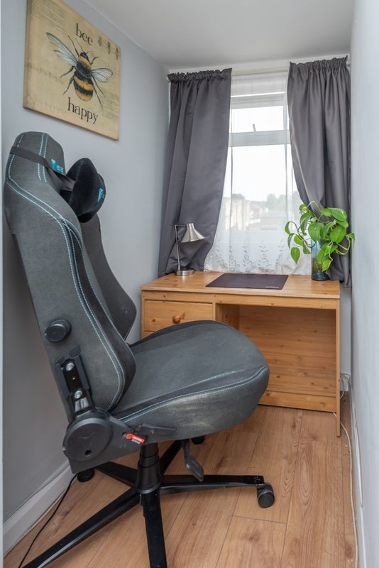 Room Woodlands Street in Greater London