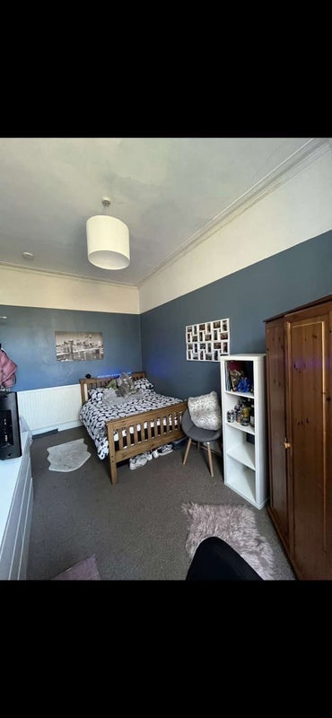 Flat Comiston Road in City of Edinburgh