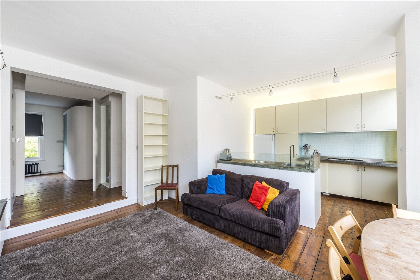Flat Brailsford Road in Greater London