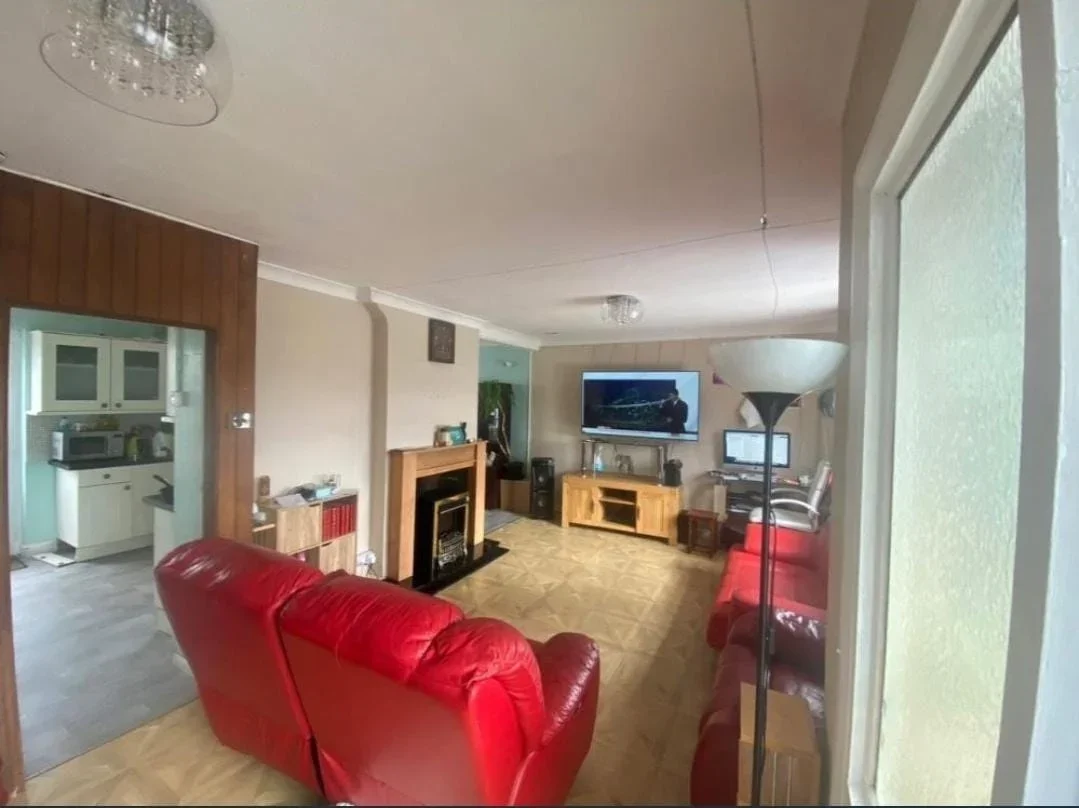 Room North Hill Drive in Greater London
