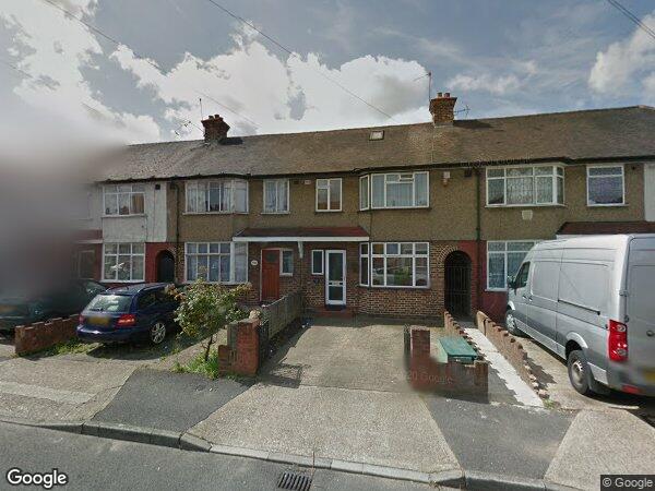 House Minterne Waye in Greater London