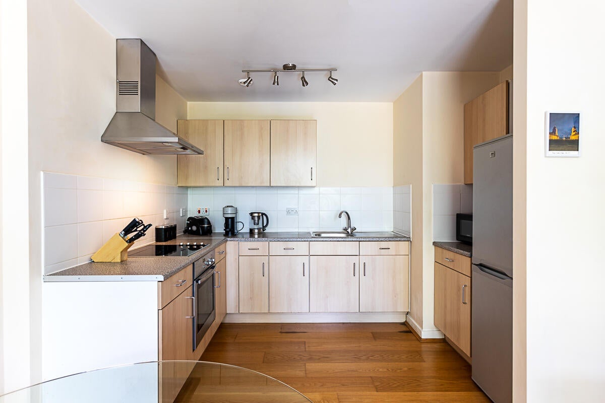 Flat Stockwell Street in Greater London