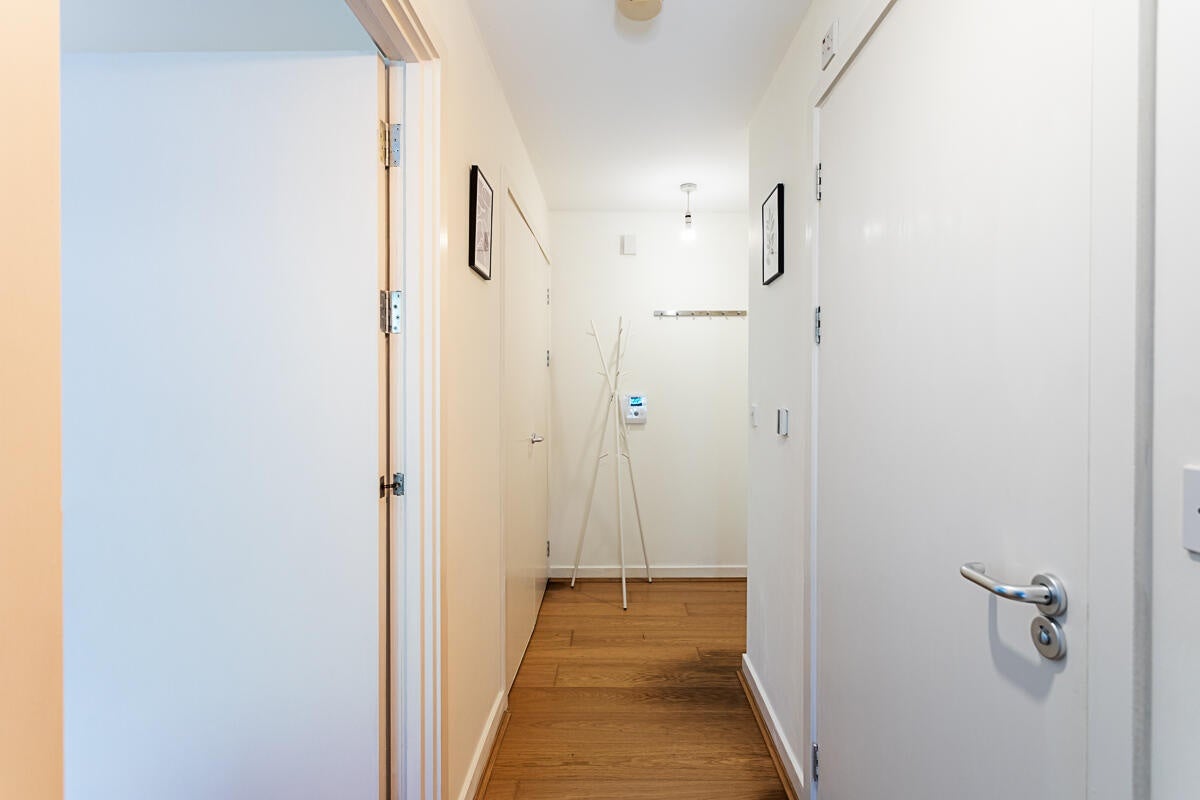 Flat Stockwell Street in Greater London