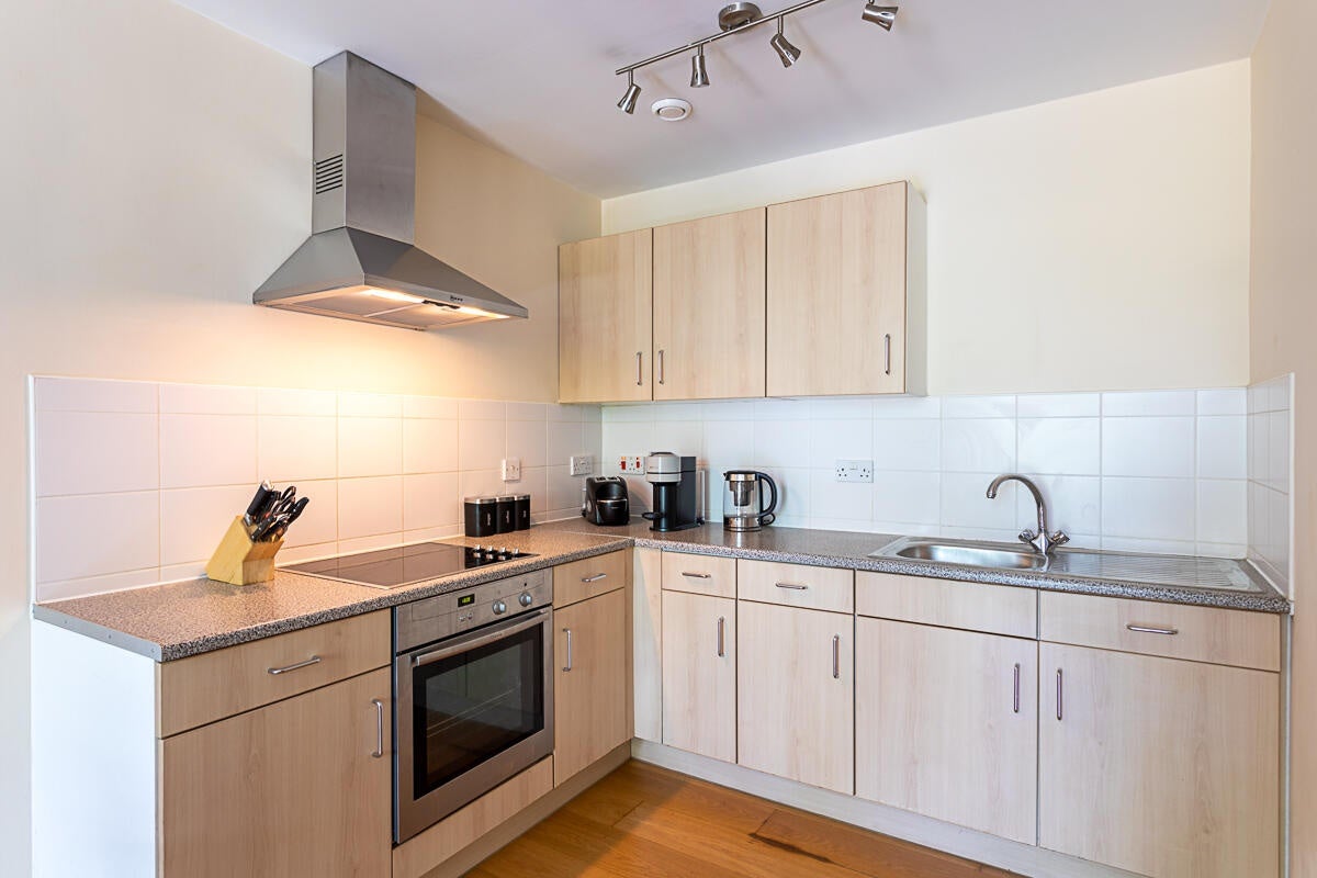 Flat Stockwell Street in Greater London