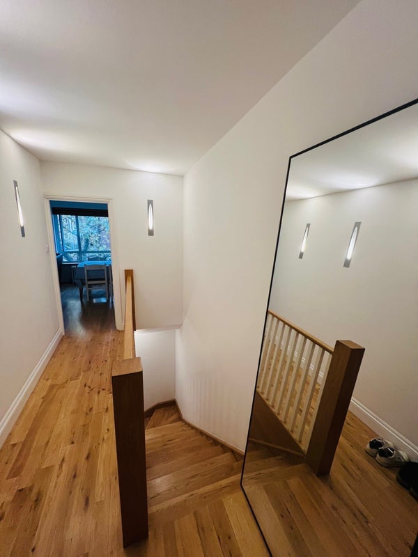 Flat Philbeach Gardens in Greater London