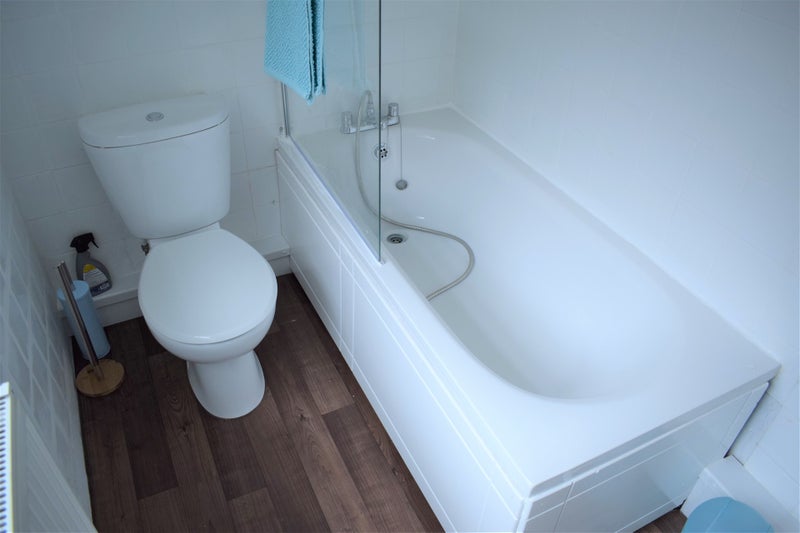 Room Darnley Street in Stoke-on-Trent