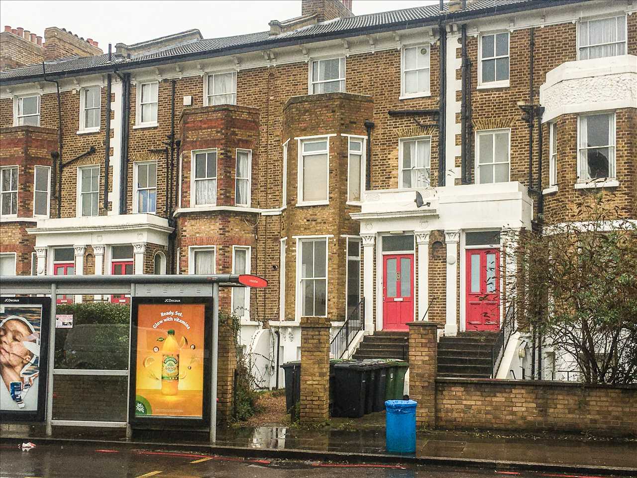 Flat Lee High Road in Greater London
