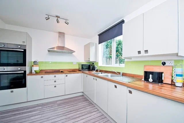 Room Hithermoor Road in Borough of Spelthorne