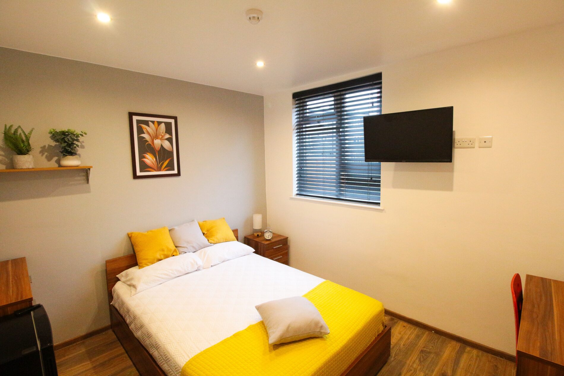 Room St Botolphs Crescent in Lincoln
