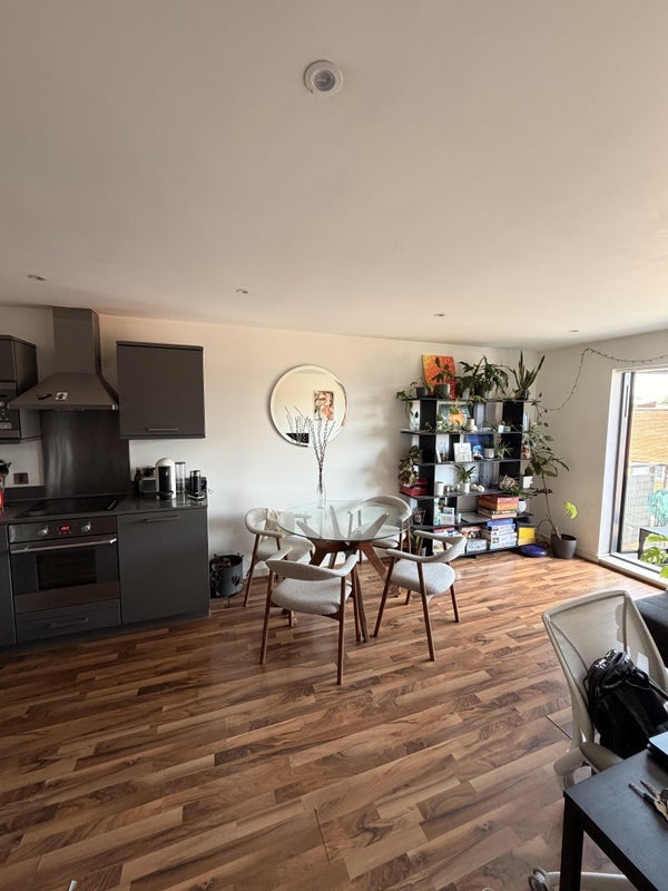 Room Copenhagen Street in Greater London