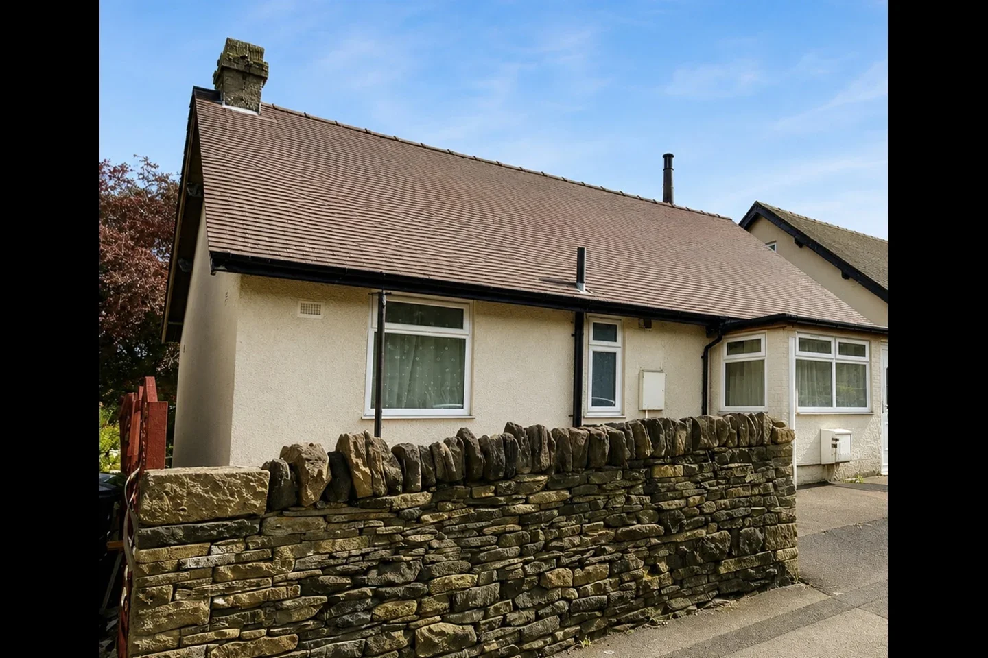 House Yews Hill Road in Kirklees