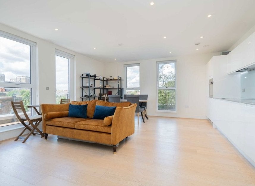 Flat King Street in Greater London