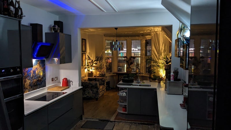 Room Fishponds Road in Bristol