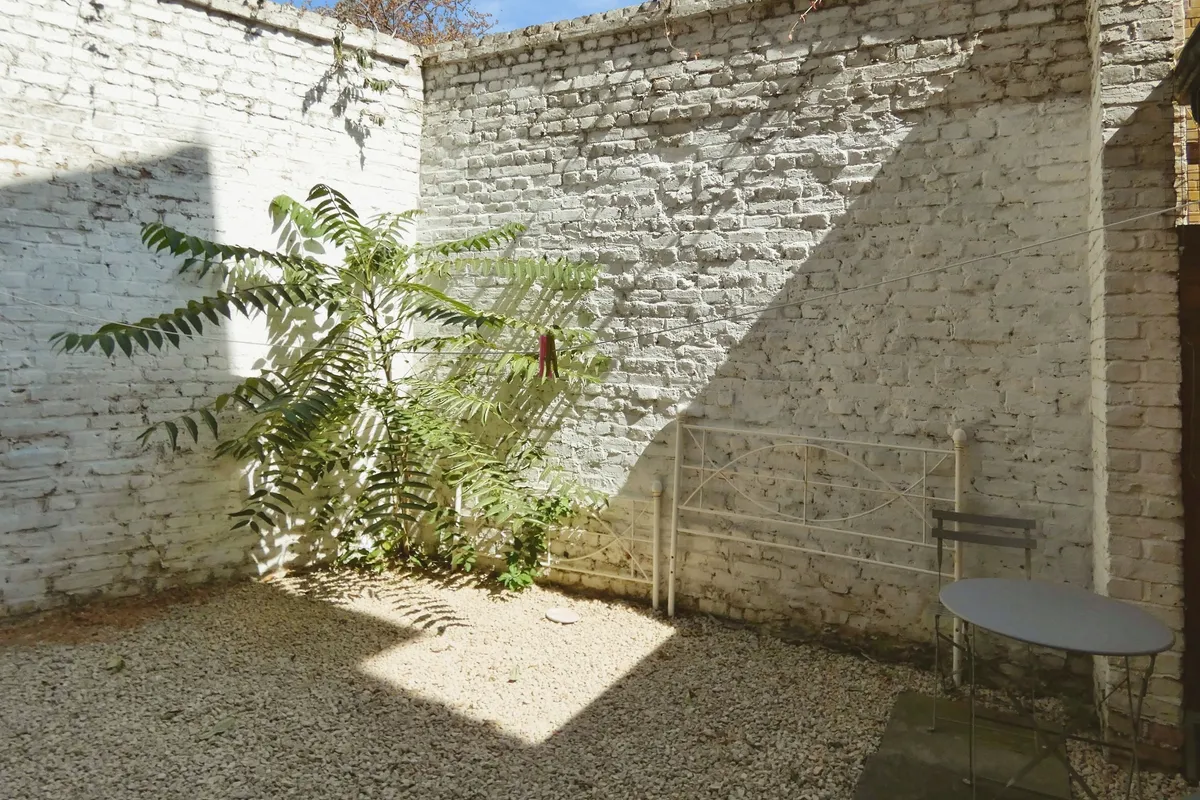 Flat Ascalon Street in Greater London