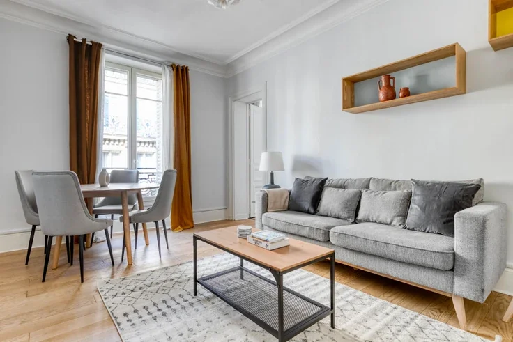 Appartement Rue Jacques Cœur à Paris