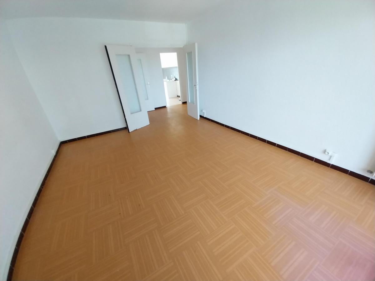 Appartement Avenue Louis Aragon à Cogolin