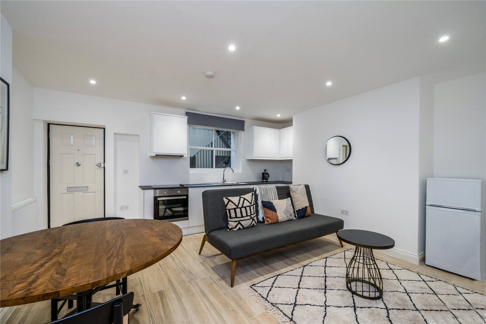 Flat Blomfield Villas in City of Westminster