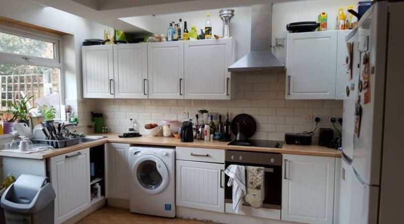 Room Calderon Road in Greater London
