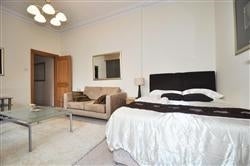 Flat Ashburn Gardens in Greater London