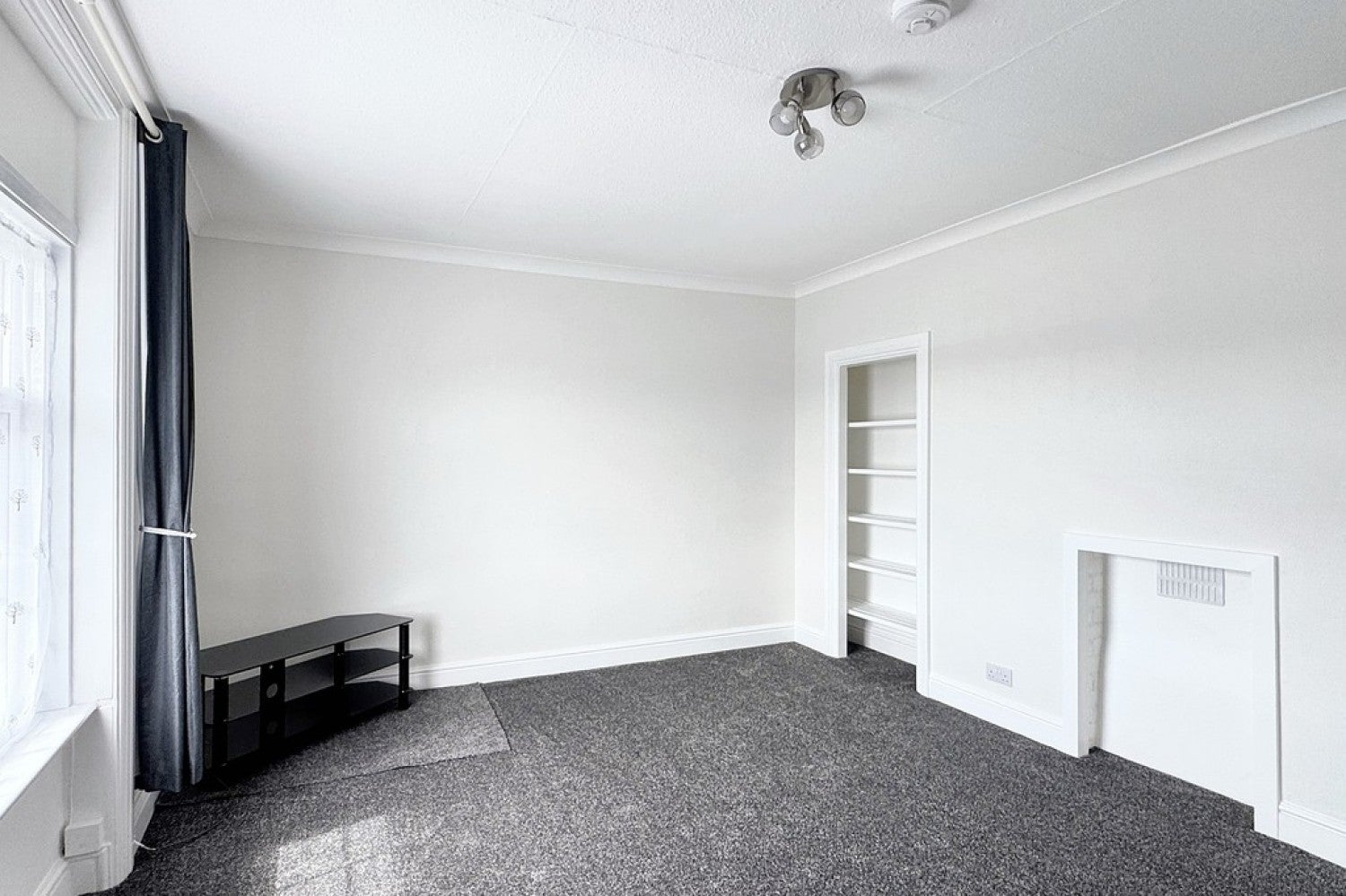 Flat Norwood Gardens in Ashford