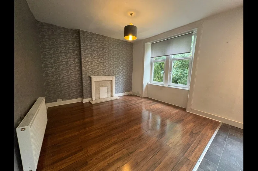 Flat Blackhall Street in Paisley