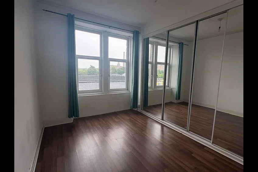Flat Blackhall Street in Paisley
