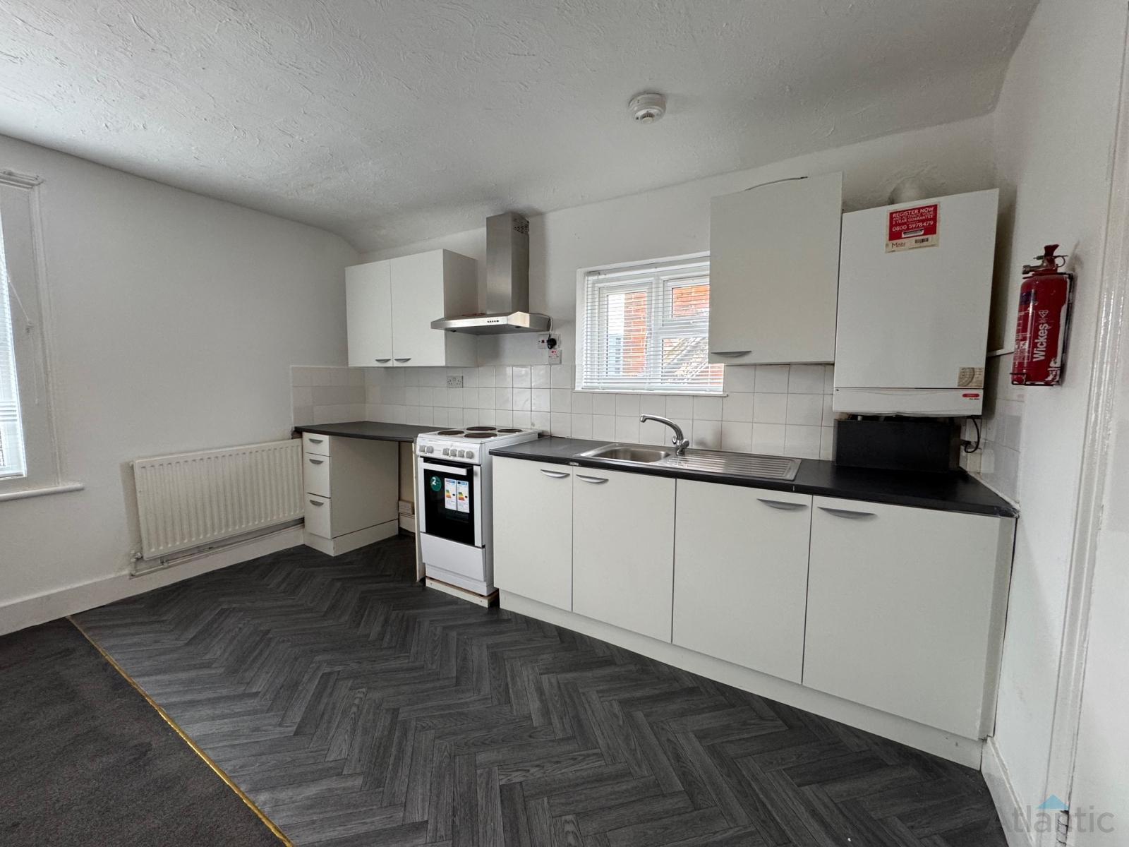 Flat Wellington Road in Greater London