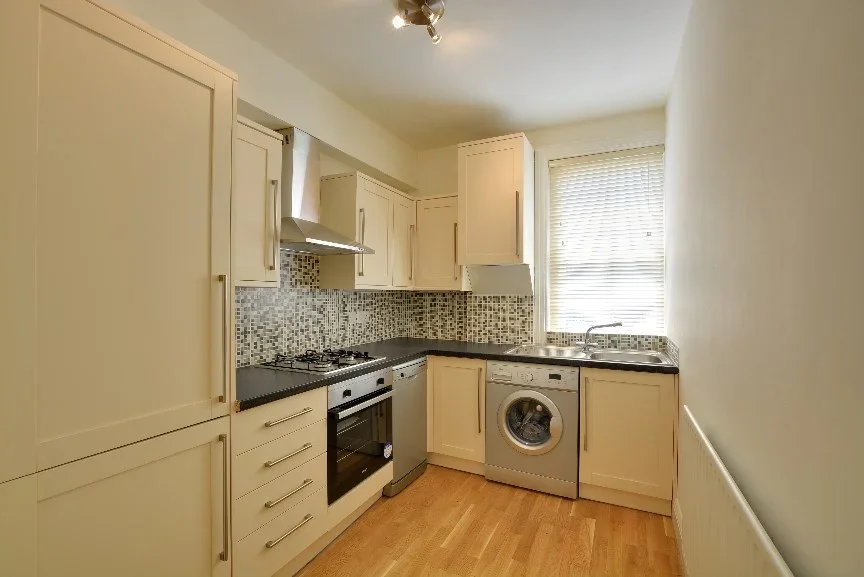 Flat Blackheath Road in Greater London