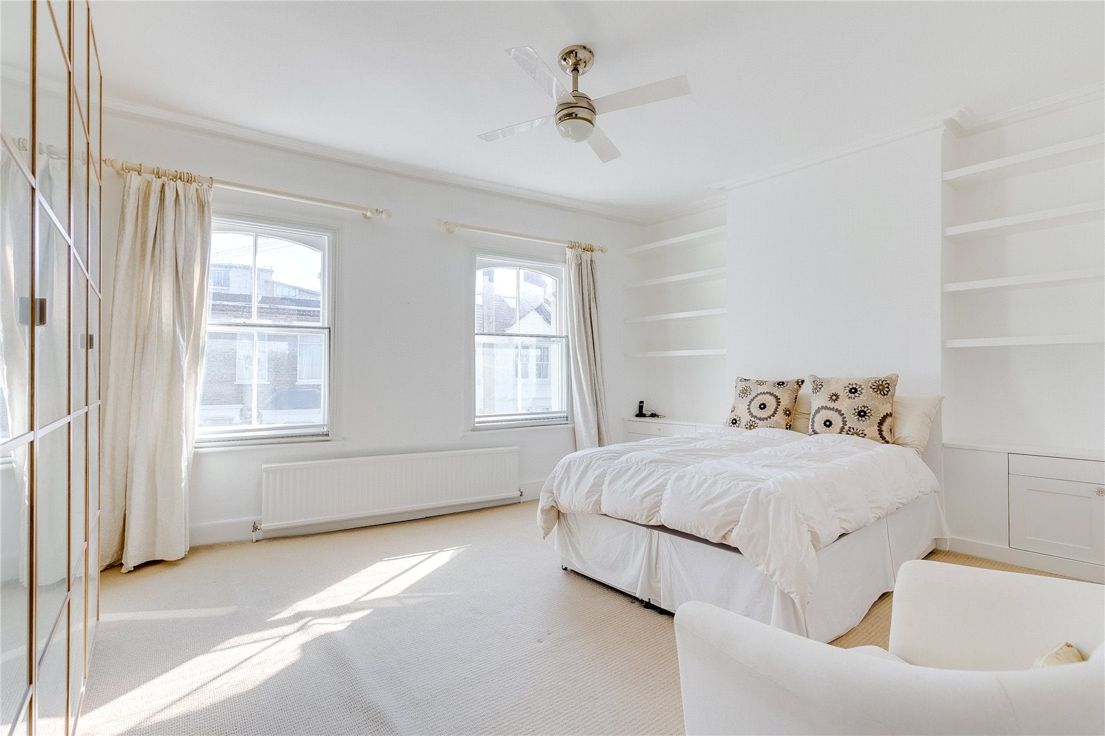 House Breer Street in Greater London