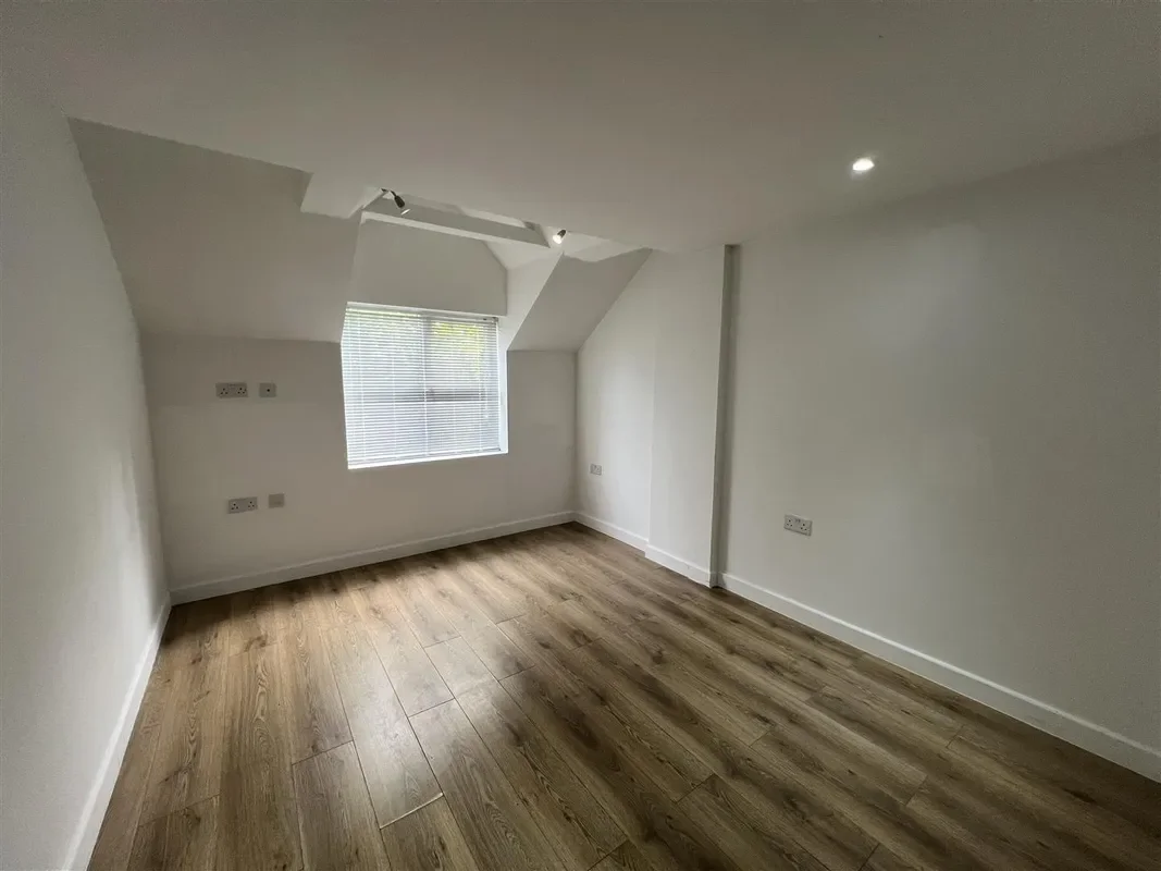 Flat Bayes Street in Kettering
