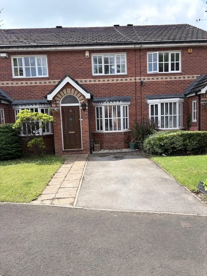 House Petworth Close in Manchester