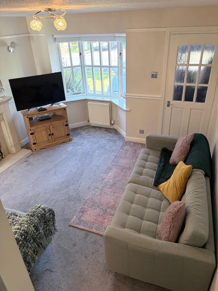 House Petworth Close in Manchester
