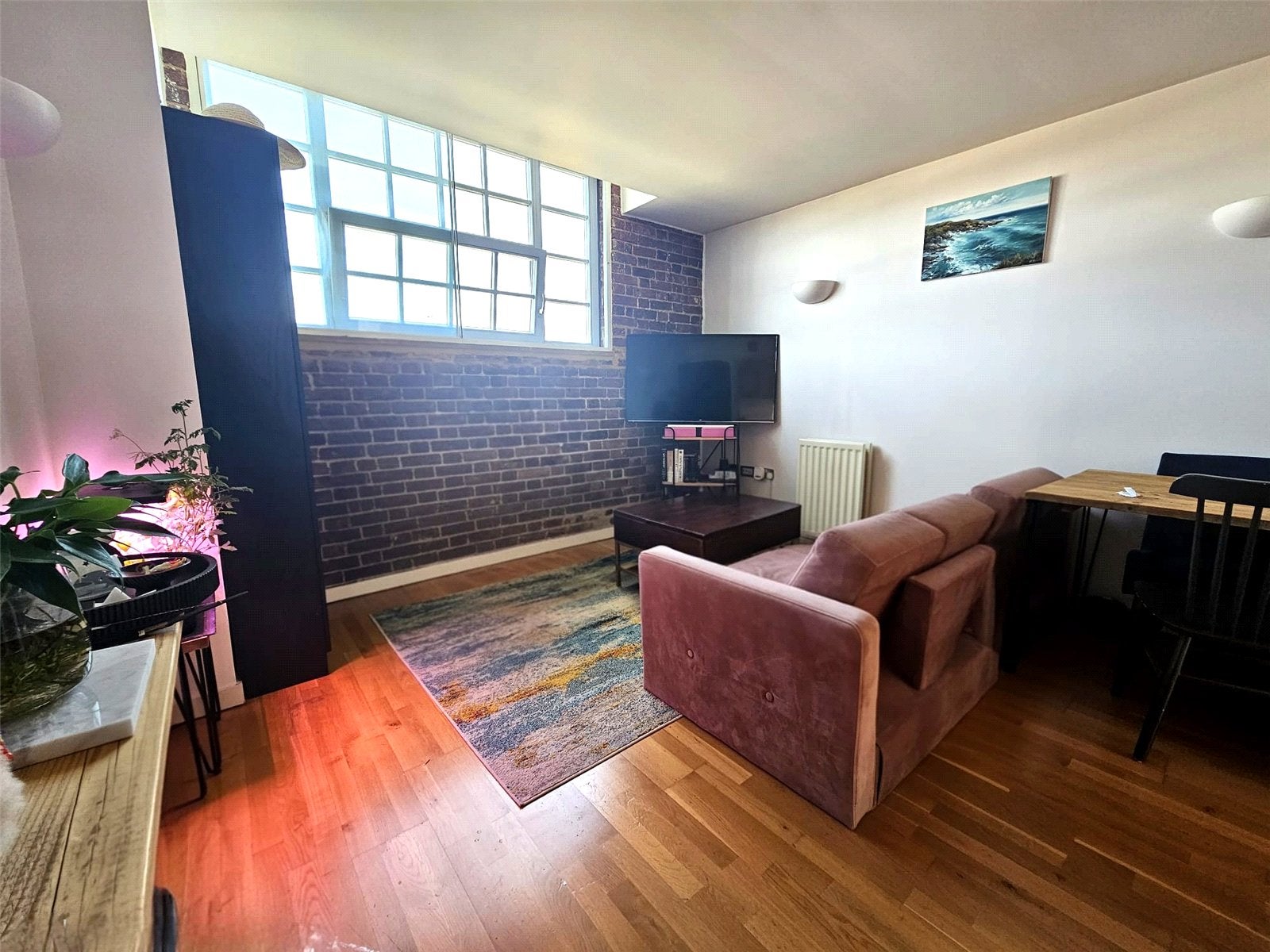Flat Kidman Close in London