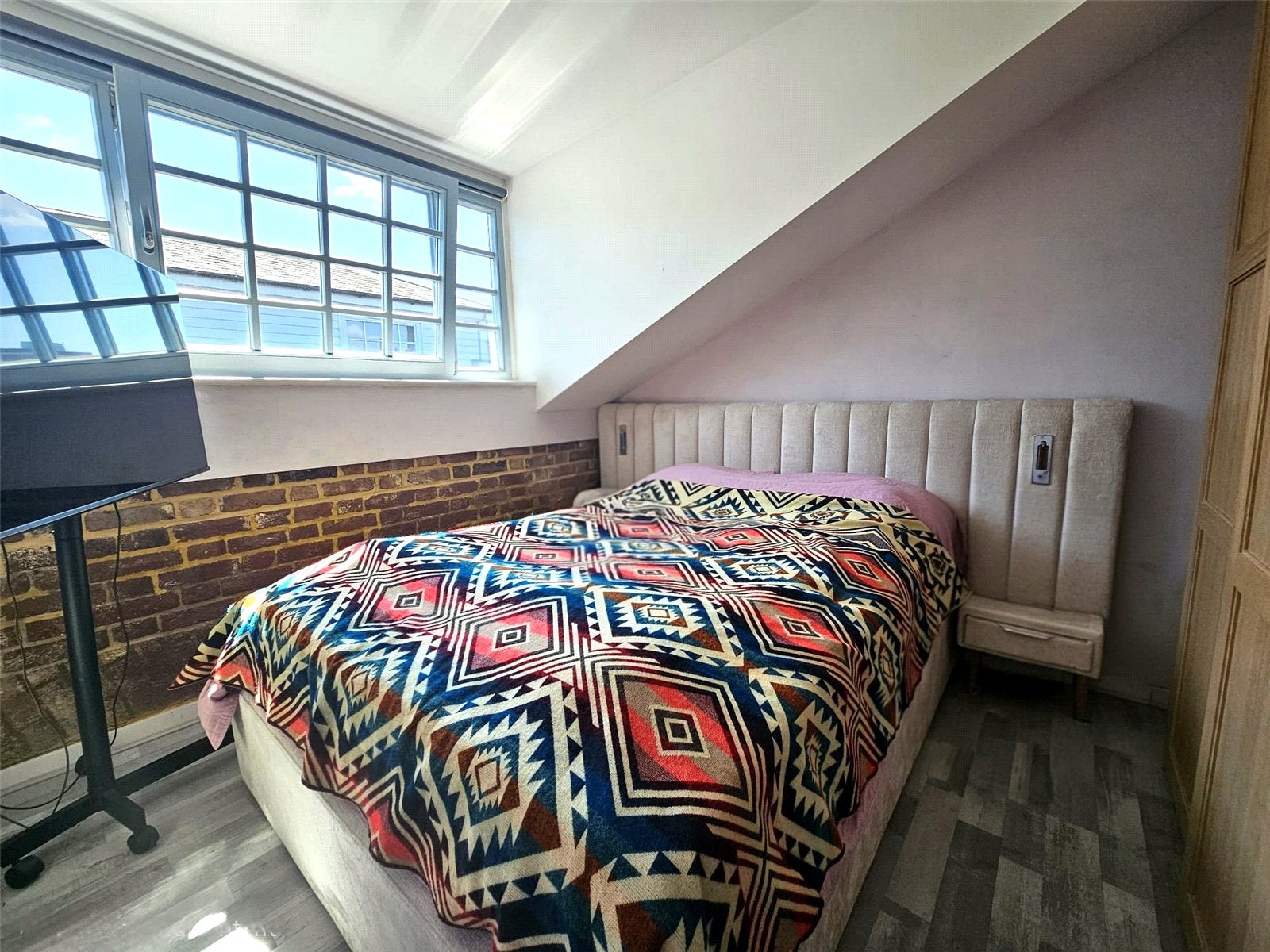Flat Kidman Close in London