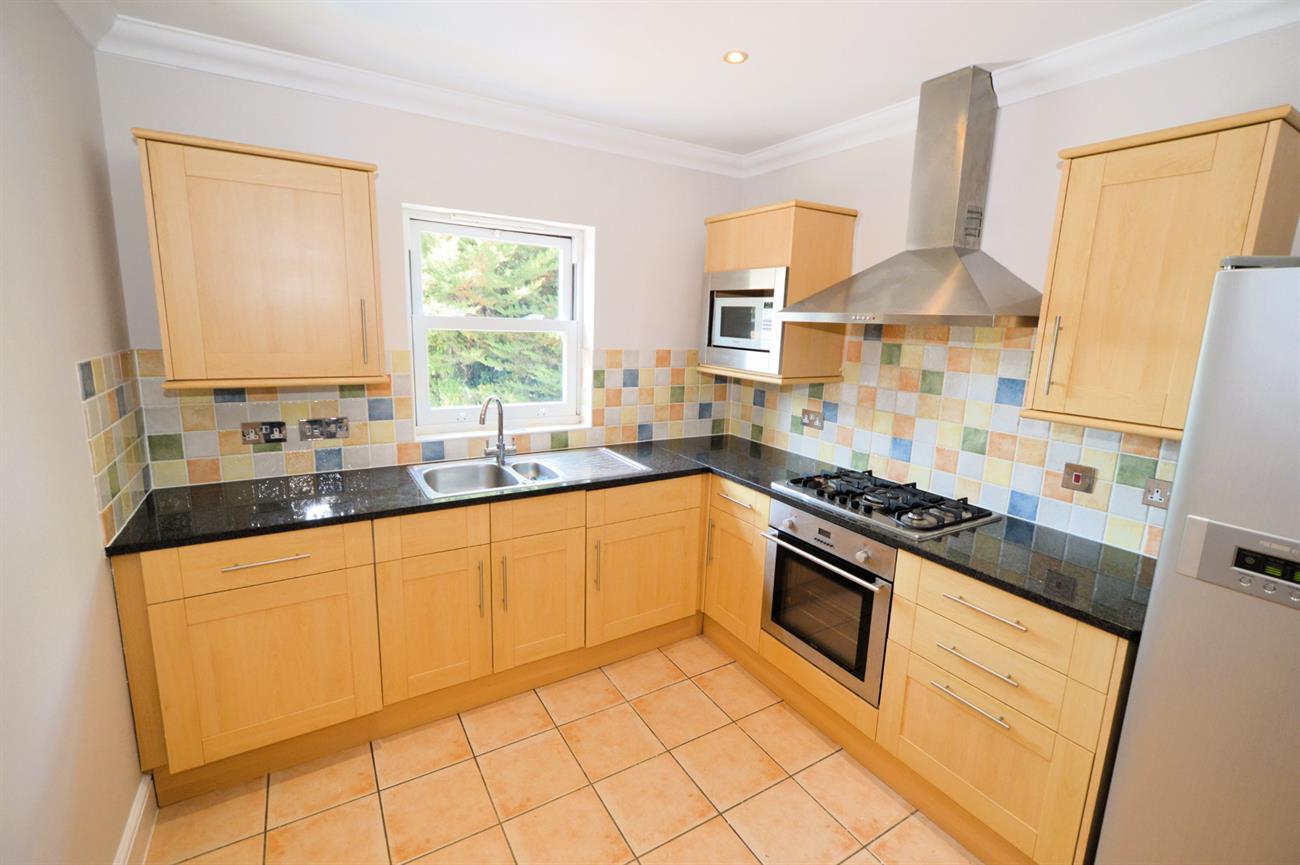 Flat London Road in Surrey Heath