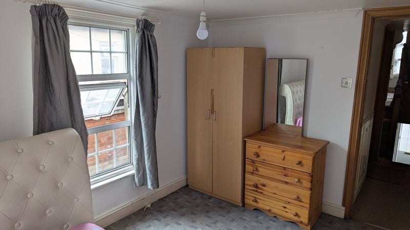 Room St Stephen's Road in Greater London